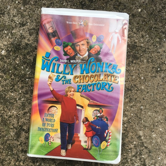 Willy Wonka and the Chocolate Factory VHS - Picture 1 of 7